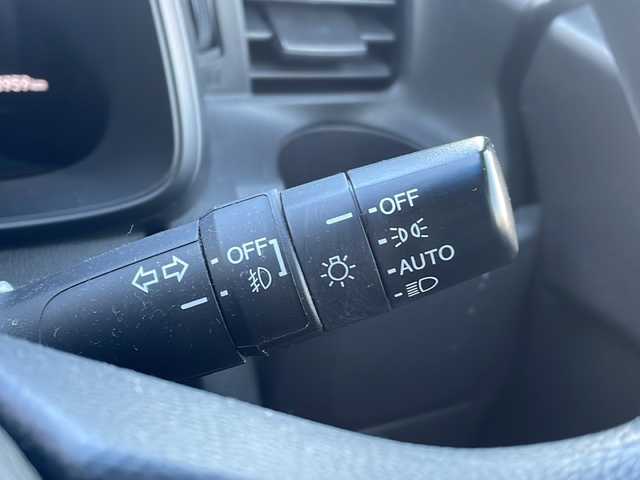 ホンダ フィット 13G FパックコンフォートED 福島県 2019(平31)年 6.4万km ルナシルバーM 純正ナビ フルセグTV Bluetooth バックカメラ 衝突軽減ブレーキ オートクルーズ シートヒーター オートライト ETC レーンキープアシスト HIDヘッドライト 横滑り防止 スマートキー