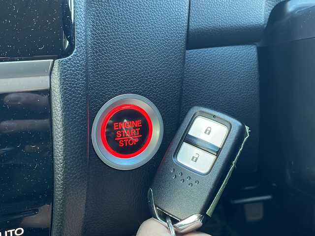 ホンダ フィット 13G FパックコンフォートED 福島県 2019(平31)年 6.4万km ルナシルバーM 純正ナビ フルセグTV Bluetooth バックカメラ 衝突軽減ブレーキ オートクルーズ シートヒーター オートライト ETC レーンキープアシスト HIDヘッドライト 横滑り防止 スマートキー