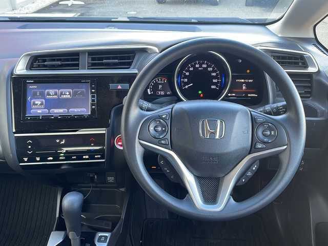 ホンダ フィット 13G FパックコンフォートED 福島県 2019(平31)年 6.4万km ルナシルバーM 純正ナビ フルセグTV Bluetooth バックカメラ 衝突軽減ブレーキ オートクルーズ シートヒーター オートライト ETC レーンキープアシスト HIDヘッドライト 横滑り防止 スマートキー