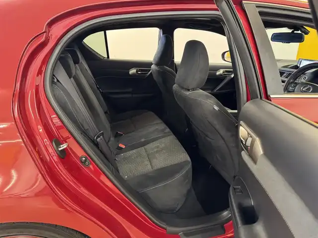 レクサス ＣＴ 200h Fスポーツ 群馬県 2014(平26)年 5.3万km 赤／黒 サンルーフ/クルーズコントロール/4本出しマフラー/純正メモリナビ/　　フルセグ/BT/    CD/DVD/SD/SDREC/    USB/AUX/AM/FM/バックカメラ/パーキングセンサー/前席パワーシート/前席シートヒーター/ステアリングヒーター/パドルシフト/オートLEDヘッドライト/純正フロアマット/スマートキー/プッシュスタート/ビルドインETC