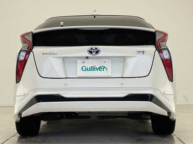 トヨタ プリウス Sセーフティプラス 愛知県 2017(平29)年 6.6万km ホワイトパールクリスタルシャイン 純正ナビ/レーダークルーズコントロール/バックカメラ/コーナーセンサー/純正アルミホイール/ETC2.0/LEDヘッドライト/レーンキープアシスト/衝突軽減システム/フルセグ/CD/Bluetooth/ステアリングスイッチ/スマートキー/プッシュスタート