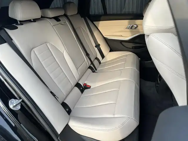ＢＭＷ ３２０ｄ xDrive ツーリング Mスポーツ 福島県 2020(令2)年 3万km サファイアブラックP ハイラインパッケージ/アダプティブクルーズコントロール/純正ナビ/バックカメラ/フルセグTV/ミラー一体型ETC/オイスターレザーシート/パワーシート/シートヒーター/LEDヘッドライト/ワイヤレス充電/オートホールド /パドルシフト/コンフォートアクセス/アンビエントライト/前後ドライブレコーダー/純正18インチAW/取扱説明書/保証書