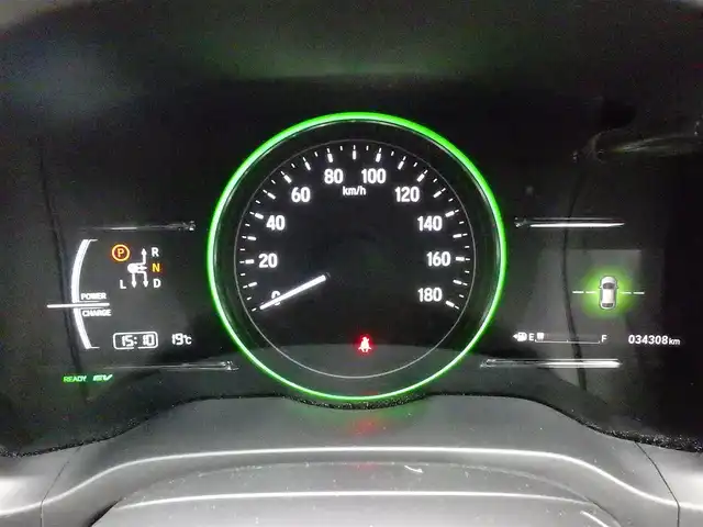 ホンダ ヴェゼル ハイブリッド X ホンダセンシング 千葉県 2020(令2)年 3.5万km プラチナホワイトパール ホンダセンシング/・衝突軽減ブレーキ（CMBS）/・車線維持支援システム（LKAS）/・アダプティブクルーズコントロール（ACC）/・後方誤発進抑制機能/・誤発進抑制機能/8インチ純正SDナビ/地デジTV/【DVD/CD再生機能　Bluetooth接続】/バックカメラ/ドライブレコーダー/革巻きステアリング/ステアリングスイッチ/ETC/LEDヘッドライト/純正16インチアルミホイル/サイド/カーテンエアバッグ/Honda スマートキー