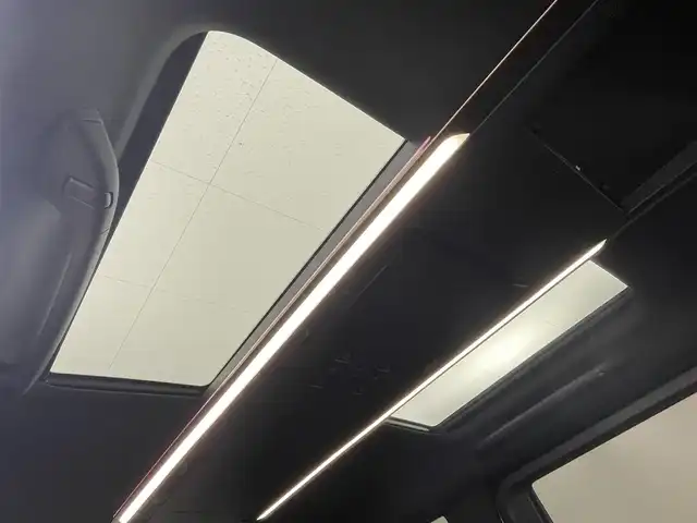 トヨタ アルファードハイブリット Z 埼玉県 2024(令6)年 0.7万km プラチナホワイトパールマイカ 衝突被害軽減ブレーキ/純正14インチディスプレイオーディオナビ（あり）/フリップダウンモニター/三眼LEDヘッドライト/全方位カメラ/両側パワースライドドア/ガラスルーフ/レーダークルーズコントロール/シートヒーター/エアシート/フルセグTV/Bluetooth/バックカメラ/電動リアゲート/パワーシート/ヘッドアップディスプレイ/コーナーセンサー/純正アルミホイール/ETC2.0/ブラインドスポットモニター/パドルシフト/ステアリングヒーター/リアオートエアコン/オートマチックハイビーム/置くだけ充電器/ドライブレコーダー/ステアリングスイッチ/スマートキー/プッシュスタート