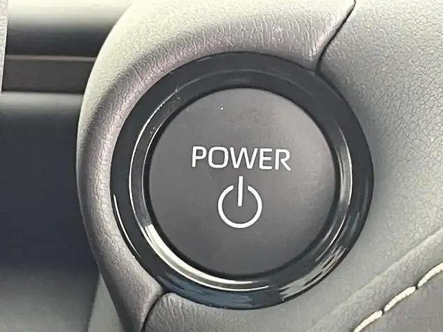 トヨタ アルファードハイブリット Z 千葉県 2024(令6)年 0.7万km プラチナホワイトパールマイカ 禁煙車/トヨタセーフティセンス/・プリクラッシュセーフティ/・プリクラッシュセーフティブレーキ/・クリアランスソナー/・レーンディパーチャーアラート/・ブラインドスポットモニター/・ヘッドアップディスプレイ/・レーダークルーズコントロール/ツインガラスルーフ/純正１３型フリップダウンモニター/両側パワースライドドア/パワーバックドア/純正14インチディスプレイオーディオナビ（あり）/・USB/Bluetooth/フルセグTV/・全方位カメラ/・ビルトインETC2.0/革巻きステアリング/・ステアリングスイッチ/・ステアリングヒーター/レザーシート/・DNセカンドパワーシート/・D席メモリ付き/・DNセカンドシートヒーター/・DNセカンドエアーシート/MT付きAT/置くだけ充電/AC100電源/純正フロアマット/純正１８インチAW/オートライト/・オートマチックハイビーム/・三眼LEDヘッドライト/・LEDフォグランプ