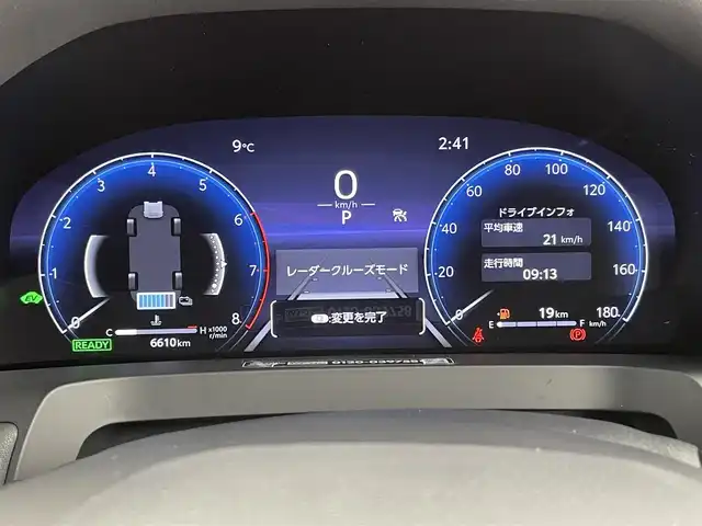 トヨタ アルファードハイブリット Z 千葉県 2024(令6)年 0.7万km プラチナホワイトパールマイカ 禁煙車/トヨタセーフティセンス/・プリクラッシュセーフティ/・プリクラッシュセーフティブレーキ/・クリアランスソナー/・レーンディパーチャーアラート/・ブラインドスポットモニター/・ヘッドアップディスプレイ/・レーダークルーズコントロール/ツインガラスルーフ/純正１３型フリップダウンモニター/両側パワースライドドア/パワーバックドア/純正14インチディスプレイオーディオナビ（あり）/・USB/Bluetooth/フルセグTV/・全方位カメラ/・ビルトインETC2.0/革巻きステアリング/・ステアリングスイッチ/・ステアリングヒーター/レザーシート/・DNセカンドパワーシート/・D席メモリ付き/・DNセカンドシートヒーター/・DNセカンドエアーシート/MT付きAT/置くだけ充電/AC100電源/純正フロアマット/純正１８インチAW/オートライト/・オートマチックハイビーム/・三眼LEDヘッドライト/・LEDフォグランプ