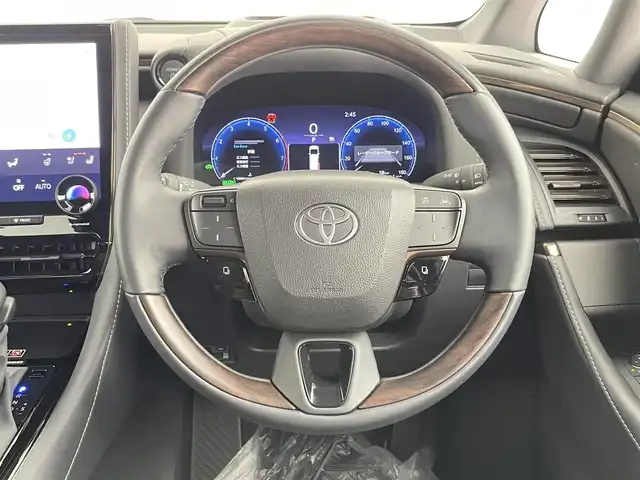 トヨタ アルファードハイブリット Z 千葉県 2024(令6)年 0.7万km プラチナホワイトパールマイカ 禁煙車/トヨタセーフティセンス/・プリクラッシュセーフティ/・プリクラッシュセーフティブレーキ/・クリアランスソナー/・レーンディパーチャーアラート/・ブラインドスポットモニター/・ヘッドアップディスプレイ/・レーダークルーズコントロール/ツインガラスルーフ/純正１３型フリップダウンモニター/両側パワースライドドア/パワーバックドア/純正14インチディスプレイオーディオナビ（あり）/・USB/Bluetooth/フルセグTV/・全方位カメラ/・ビルトインETC2.0/革巻きステアリング/・ステアリングスイッチ/・ステアリングヒーター/レザーシート/・DNセカンドパワーシート/・D席メモリ付き/・DNセカンドシートヒーター/・DNセカンドエアーシート/MT付きAT/置くだけ充電/AC100電源/純正フロアマット/純正１８インチAW/オートライト/・オートマチックハイビーム/・三眼LEDヘッドライト/・LEDフォグランプ