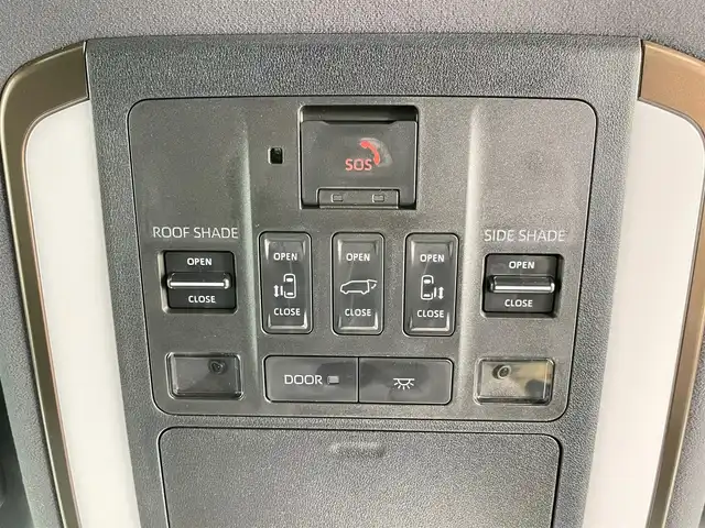 トヨタ アルファードハイブリット Z 千葉県 2024(令6)年 0.7万km プラチナホワイトパールマイカ 禁煙車/トヨタセーフティセンス/・プリクラッシュセーフティ/・プリクラッシュセーフティブレーキ/・クリアランスソナー/・レーンディパーチャーアラート/・ブラインドスポットモニター/・ヘッドアップディスプレイ/・レーダークルーズコントロール/ツインガラスルーフ/純正１３型フリップダウンモニター/両側パワースライドドア/パワーバックドア/純正14インチディスプレイオーディオナビ（あり）/・USB/Bluetooth/フルセグTV/・全方位カメラ/・ビルトインETC2.0/革巻きステアリング/・ステアリングスイッチ/・ステアリングヒーター/レザーシート/・DNセカンドパワーシート/・D席メモリ付き/・DNセカンドシートヒーター/・DNセカンドエアーシート/MT付きAT/置くだけ充電/AC100電源/純正フロアマット/純正１８インチAW/オートライト/・オートマチックハイビーム/・三眼LEDヘッドライト/・LEDフォグランプ