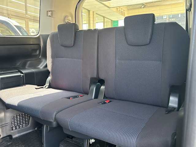 トヨタ ヴォクシー ハイブリッド X 静岡県 2016(平28)年 8万km ブラッキッシュアゲハガラスフレーク ワンオーナー/純正ナビ/ワンセグTV/CD/SD/BT/バックカメラ/両側パワースライドドア/プリクラッシュセーフティ/レーンキープアシスト/オートハイビーム/前後ドライブレコーダー/LEDヘッドライト/ビルトインETC/純正15インチAW/スマートキー×2/保証書/取扱説明書/ナビ取扱説明書/R1/3/4点検記録簿有