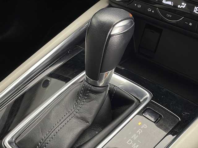 マツダ ＣＸ－５ XD Lパッケージ 宮崎県 2017(平29)年 7.1万km マシーングレープレミアムM 純正ナビ/Ｂｌｕｅｔｏｏｔｈ　/フルセグＴＶ/ＦＭ／ＡＭ/ホワイトレザー/メモリーシート/Ｄ／Ｎ席シーヒーター/Ｄ／Ｎ席パワーシート/バックカメラ　/パワーバックドア　/ハンドルヒーター/クルーズコントロール/ビルトインＥＴＣ/プッシュスタート/スペアキー/電子パーキングブレーキ/オートライト