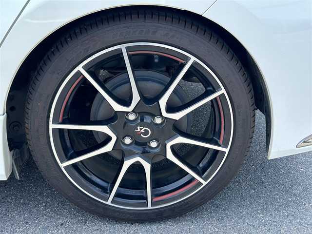 トヨタ アクア G G’s 大阪府 2014(平26)年 4.9万km ライムホワイトパールクリスタルシャイン 純正ナビ　/フルセグＴＶ　/Ｂｌｕｅｔｏｏｔｈ　/ＥＴＣ　/バックカメラ/ドライブレコーダー　/純正アルミホイール　/純正フロアマット　/社外テールランプ　/社外マフラー　/スペアキー　/ＬＥＤヘッドライト　/オートライト　/エアバッグ