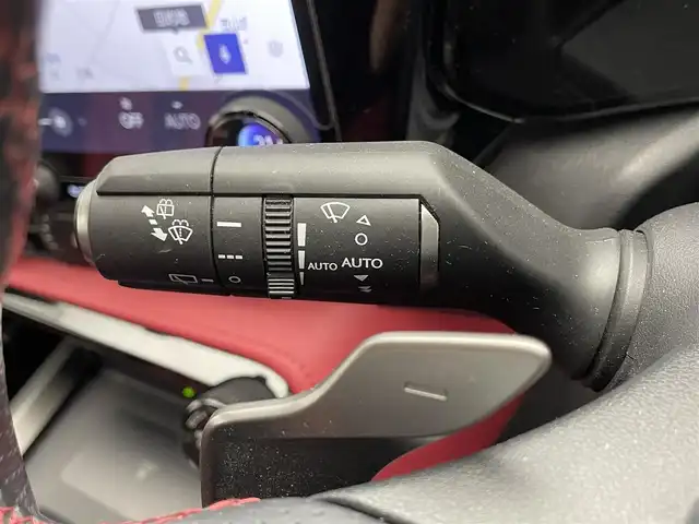 レクサス ＮＸ 350h Fスポーツ 滋賀県 2022(令4)年 3.4万km ホワイトノーヴァガラスフレーク 禁煙車/サンルーフ/ルーフレール/オレンジキャリパー/おくだけ充電/14インチ純正ナビ【Bluetooth/CD/DVD/USB】/全方位カメラ/前後ドラレコ/パーキングアシスト/レザーシート/前席パワーシート/全席シートヒーター/前席エアシート/LEDライト/オートライト/オートハイビーム/前後ソナー/BSM/電動リアゲート/ETC2.0/パドルシフト/ヘッドアップディスプレイ/100V電源/レーダークルーズコントロール/レーンキープアシスト/純正エアロ/プッシュスタート/スマートキー