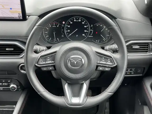 マツダ ＣＸ－５ 25S スポーツアピアランス 道央・札幌 2023(令5)年 3.4万km ジェットブラックマイカ ４WD/ワンオーナー/BOSEプレミアムサウンドシステム/純正メーカーナビ/CD/DVD/BT/フルセグ/衝突被害軽減ブレーキ/横滑り防止装置/レーダークルーズコントロール/レーンキープアシスト/オフロードトランクションアシスト/クリアランスソナー/ブラインドスポットモニター/アラウンドビューモニター/ETC/ドライブレコーダー/アイドリングストップ/SPORTMODE/パワーバックドア/前席パワーシート/D席メモリーシート/前席シートヒーター/レザーシート/革巻きステアリング/ステアリングリモコン/パドルシフト/ハンドルヒーター/置くだけ充電/電動パーキング/オートブレーキホールド/MTモード付AT/プッシュスタート/スマートキー/LEDヘッドライト/オートライト/オートハイビーム/電動格納ミラー/ウィンカーミラー/純正ラバーフロアマット/ドアバイザー/純正AW付夏タイヤ積込/225/55/R19/223年/山5mm
