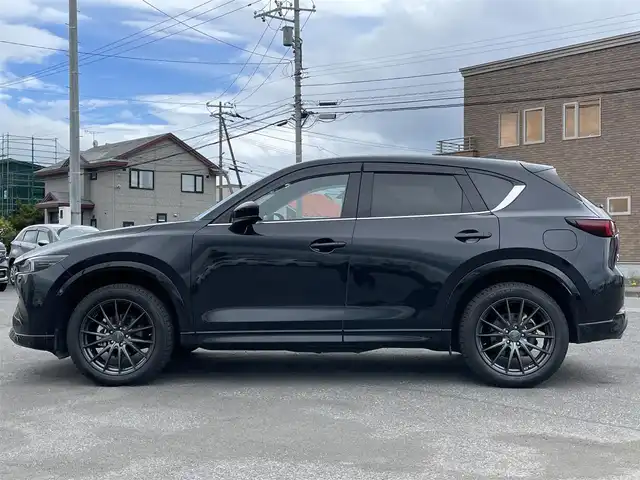 マツダ ＣＸ－５ 25S スポーツアピアランス 道央・札幌 2023(令5)年 3.4万km ジェットブラックマイカ ４WD/ワンオーナー/BOSEプレミアムサウンドシステム/純正メーカーナビ/CD/DVD/BT/フルセグ/衝突被害軽減ブレーキ/横滑り防止装置/レーダークルーズコントロール/レーンキープアシスト/オフロードトランクションアシスト/クリアランスソナー/ブラインドスポットモニター/アラウンドビューモニター/ETC/ドライブレコーダー/アイドリングストップ/SPORTMODE/パワーバックドア/前席パワーシート/D席メモリーシート/前席シートヒーター/レザーシート/革巻きステアリング/ステアリングリモコン/パドルシフト/ハンドルヒーター/置くだけ充電/電動パーキング/オートブレーキホールド/MTモード付AT/プッシュスタート/スマートキー/LEDヘッドライト/オートライト/オートハイビーム/電動格納ミラー/ウィンカーミラー/純正ラバーフロアマット/ドアバイザー/純正AW付夏タイヤ積込/225/55/R19/223年/山5mm