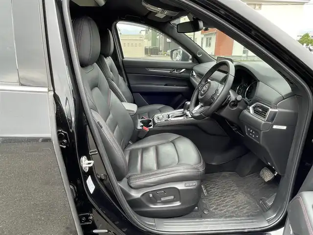 マツダ ＣＸ－５ 25S スポーツアピアランス 道央・札幌 2023(令5)年 3.4万km ジェットブラックマイカ ４WD/ワンオーナー/BOSEプレミアムサウンドシステム/純正メーカーナビ/CD/DVD/BT/フルセグ/衝突被害軽減ブレーキ/横滑り防止装置/レーダークルーズコントロール/レーンキープアシスト/オフロードトランクションアシスト/クリアランスソナー/ブラインドスポットモニター/アラウンドビューモニター/ETC/ドライブレコーダー/アイドリングストップ/SPORTMODE/パワーバックドア/前席パワーシート/D席メモリーシート/前席シートヒーター/レザーシート/革巻きステアリング/ステアリングリモコン/パドルシフト/ハンドルヒーター/置くだけ充電/電動パーキング/オートブレーキホールド/MTモード付AT/プッシュスタート/スマートキー/LEDヘッドライト/オートライト/オートハイビーム/電動格納ミラー/ウィンカーミラー/純正ラバーフロアマット/ドアバイザー/純正AW付夏タイヤ積込/225/55/R19/223年/山5mm