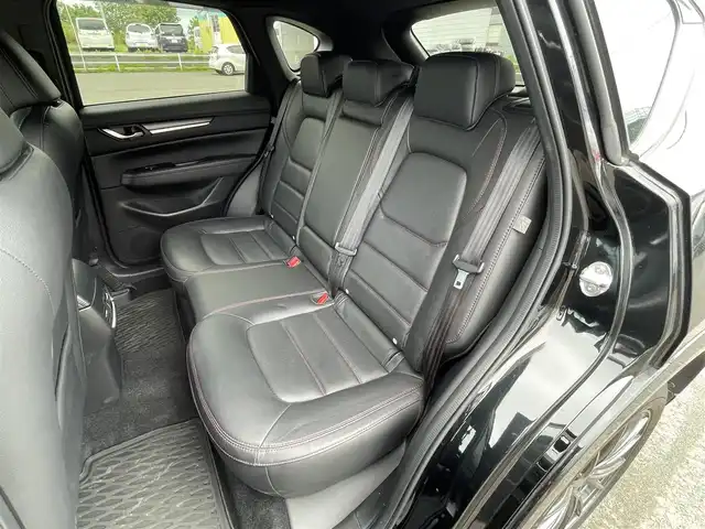 マツダ ＣＸ－５ 25S スポーツアピアランス 道央・札幌 2023(令5)年 3.4万km ジェットブラックマイカ ４WD/ワンオーナー/BOSEプレミアムサウンドシステム/純正メーカーナビ/CD/DVD/BT/フルセグ/衝突被害軽減ブレーキ/横滑り防止装置/レーダークルーズコントロール/レーンキープアシスト/オフロードトランクションアシスト/クリアランスソナー/ブラインドスポットモニター/アラウンドビューモニター/ETC/ドライブレコーダー/アイドリングストップ/SPORTMODE/パワーバックドア/前席パワーシート/D席メモリーシート/前席シートヒーター/レザーシート/革巻きステアリング/ステアリングリモコン/パドルシフト/ハンドルヒーター/置くだけ充電/電動パーキング/オートブレーキホールド/MTモード付AT/プッシュスタート/スマートキー/LEDヘッドライト/オートライト/オートハイビーム/電動格納ミラー/ウィンカーミラー/純正ラバーフロアマット/ドアバイザー/純正AW付夏タイヤ積込/225/55/R19/223年/山5mm
