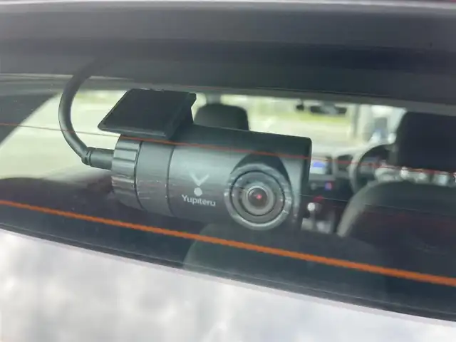 アウディ Ａ１ SB 25TFSI 静岡県 2020(令2)年 1.6万km グレイシアホワイトメタリック 純正ナビ：MMIナビゲーション/バーチャルコックピット/Bluetooth接続/ETC2.0/前席シートヒーター/前後コーナーセンサー/レーンキープアシスト/クルーズコントロール/USB充電ポート/スマートキー/バックカメラ/アイドリングストップ/パーキングアシスト/純正フロアマット/純正15インチAW