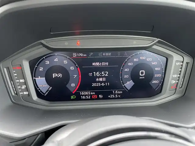 アウディ Ａ１ SB 25TFSI 静岡県 2020(令2)年 1.6万km グレイシアホワイトメタリック 純正ナビ：MMIナビゲーション/バーチャルコックピット/Bluetooth接続/ETC2.0/前席シートヒーター/前後コーナーセンサー/レーンキープアシスト/クルーズコントロール/USB充電ポート/スマートキー/バックカメラ/アイドリングストップ/パーキングアシスト/純正フロアマット/純正15インチAW