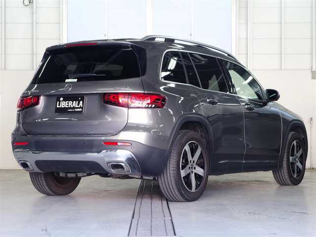 メルセデス・ベンツ Ｍ・ベンツ ＧＬＢ２００ｄ 4マチック 兵庫県 2021(令3)年 2.2万km マウンテングレー パノラマサンルーフ/レザーエクスクルーシブパッケージ/マルチカラーアンビエントライト/ブラウンウォールナットインテリアトリム/本革シート/シートヒーター/純正ナビ/全方位カメラ/ACC/LKA/BSM/パワーバックドア/前後ドラレコ