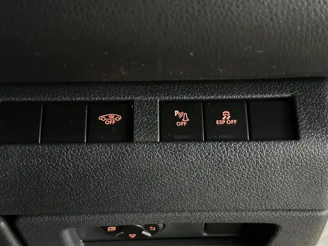 プジョー ３００８ グリフ 静岡県 2010(平22)年 4.7万km 白