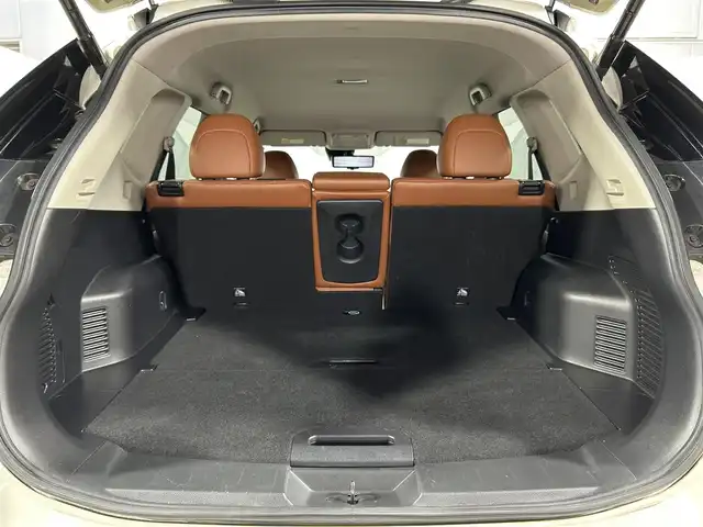 日産 エクストレイル 20Xi レザーエディション 大阪府 2020(令2)年 3.5万km ブリリアントホワイトパール ProPILOT 革シート 社外ナビ(フルセグ/DVD再生/Bluetooth) 360カメラ ETC デジタルインナーミラー パワーシート/ヒーター 電動リアゲート 衝突軽減 レーダーC BSM
