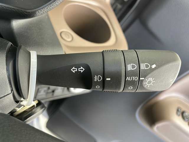 ダイハツ ムーヴ キャンバス セオリー G 長野県 2022(令4)年 1.1万km グレーマイカM ４WD/純正ディスプレイオーディオ/フルセグTV/Bluetooth Audio/USB/HDMI接続/バックカメラ/全方位カメラ/スマートアシスト/両側パワースライドドア /アイドリングストップ/革調シートカバー/LEDヘッドライト/オートライト/フォグランプ/オートマチックハイビーム/前席シートヒーター/スマートキー/プッシュスタート