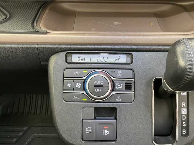 ダイハツ ムーヴ キャンバス セオリー G 長野県 2022(令4)年 1.1万km グレーマイカM ４WD/純正ディスプレイオーディオ/フルセグTV/Bluetooth Audio/USB/HDMI接続/バックカメラ/全方位カメラ/スマートアシスト/両側パワースライドドア /アイドリングストップ/革調シートカバー/LEDヘッドライト/オートライト/フォグランプ/オートマチックハイビーム/前席シートヒーター/スマートキー/プッシュスタート