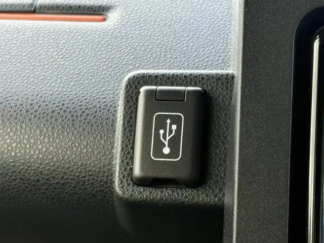 ダイハツ タント ファンクロス 大分県 2023(令5)年 1万km レイクブルーメタリック ・純正ナビ(CD/DVD/SD/USB)/・バックカメラ/・フルセグテレビ/・両側パワースライドドア/・スマートアシスト/・コーナーセンサー/・ドライブレコーダー/・ETC/・シートヒーター/・オートハイビーム/・純正フロアマット/・純正アルミホイール