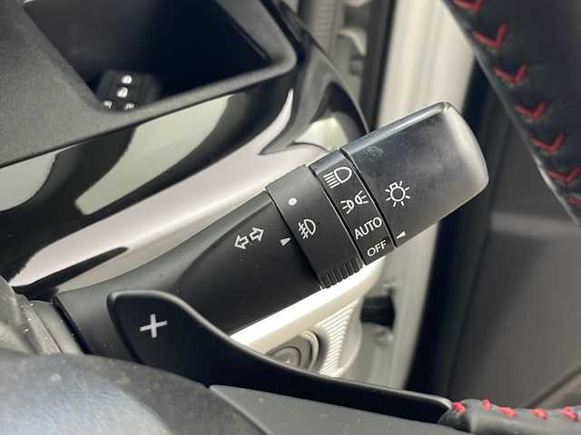 スズキ スペーシア カスタム HYBRID XS ターボ 秋田県 2020(令2)年 3.7万km ピュアホワイトパール/ブラック2トーン ４ＷＤ/両側パワースライドドア/衝突被害軽減システム/レーンキープアシスト/横滑り防止装置/アイドリングストップ/ETC/後ろコーナーセンサー/革巻きステアリング/パドルシフト/リアサンシェード/ハーフレザーシート/前席シートヒーター/ＬＥＤライト/フォグランプ/オートライト/純正アルミホイール/純正フロアマット/ＵＳＢポート/スマートキー/スペアキー/ウインカーミラー/電動格納ミラー/プッシュスタート/ステアリングリモコン装着車両/バックカメラ装着車両