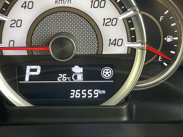 スズキ スペーシア カスタム HYBRID XS ターボ 秋田県 2020(令2)年 3.7万km ピュアホワイトパール/ブラック2トーン ４ＷＤ/両側パワースライドドア/衝突被害軽減システム/レーンキープアシスト/横滑り防止装置/アイドリングストップ/ETC/後ろコーナーセンサー/革巻きステアリング/パドルシフト/リアサンシェード/ハーフレザーシート/前席シートヒーター/ＬＥＤライト/フォグランプ/オートライト/純正アルミホイール/純正フロアマット/ＵＳＢポート/スマートキー/スペアキー/ウインカーミラー/電動格納ミラー/プッシュスタート/ステアリングリモコン装着車両/バックカメラ装着車両