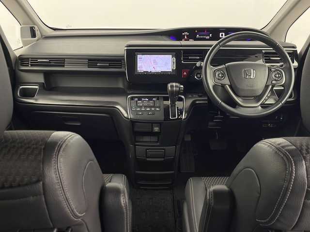 ホンダ ステップワゴン スパーダ クールスピリット 埼玉県 2015(平27)年 7.1万km 黒 純ナビ（VXM-155VSi）　ワンセグTV　Bluetooth　SD　CD　DVD/バックカメラ/アダプティブクルーズコントロール/両側パワースライドドア/ビルトインETC/前席シートヒーター/純正フロアマット/ワクワクゲート/純正アルミホイール/衝突軽減ブレーキ/先行車発進お知らせ機能/横滑り防止装置/路外逸脱抑制機能/レーンキープアシスト/オートライト