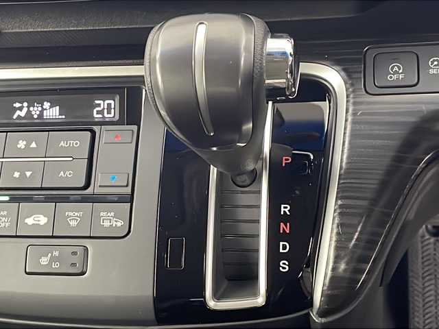 ホンダ ステップワゴン スパーダ クールスピリット 埼玉県 2015(平27)年 7.1万km 黒 純ナビ（VXM-155VSi）　ワンセグTV　Bluetooth　SD　CD　DVD/バックカメラ/アダプティブクルーズコントロール/両側パワースライドドア/ビルトインETC/前席シートヒーター/純正フロアマット/ワクワクゲート/純正アルミホイール/衝突軽減ブレーキ/先行車発進お知らせ機能/横滑り防止装置/路外逸脱抑制機能/レーンキープアシスト/オートライト