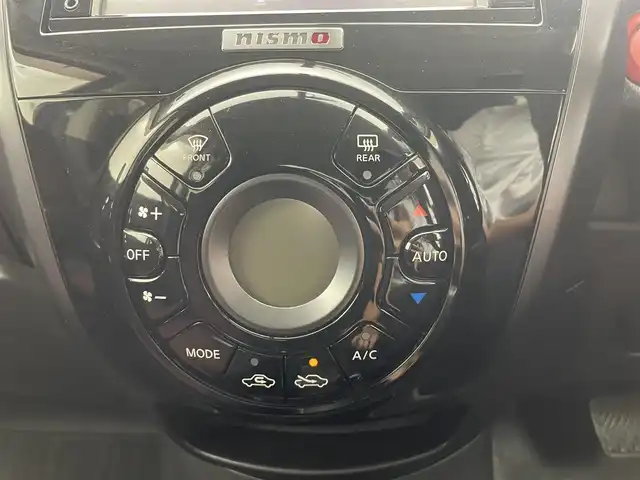 日産 ノート ニスモ 茨城県 2016(平28)年 3.4万km スーパーブラック 純正ナビ/Bluetooth/フルセグ/radio/CD/DVD/バックカメラ/ETC/前後コーナーセンサー/LEDヘッドライト/オートライト/衝突被害軽減装置/アイドリングストップ/電動格納ミラー/スマートキー