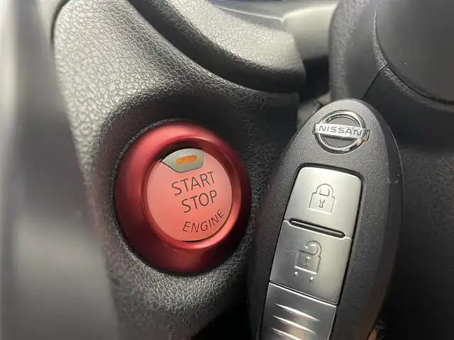 日産 ノート ニスモ 茨城県 2016(平28)年 3.4万km スーパーブラック 純正ナビ/Bluetooth/フルセグ/radio/CD/DVD/バックカメラ/ETC/前後コーナーセンサー/LEDヘッドライト/オートライト/衝突被害軽減装置/アイドリングストップ/電動格納ミラー/スマートキー