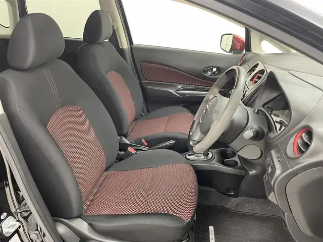 日産 ノート ニスモ 茨城県 2016(平28)年 3.4万km スーパーブラック 純正ナビ/Bluetooth/フルセグ/radio/CD/DVD/バックカメラ/ETC/前後コーナーセンサー/LEDヘッドライト/オートライト/衝突被害軽減装置/アイドリングストップ/電動格納ミラー/スマートキー