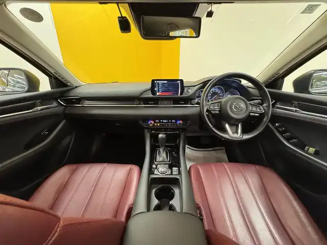 マツダ マツダ６ワゴン XD ブラックトーンエディション 群馬県 2022(令4)年 4万km マシーングレープレミアムM 安全装備/・衝突軽減ブレーキ/・クルーズコントロール/・クリアランスソナー/・レーンキープアシスト/・ブラインドスポット/・360°ビューモニター/・横滑り防止/・オートライト/・オートマチックハイビーム/純正コネクトナビ/・AM/FM/CD/DVD/・SD/USB/AUX/・Bluetooth/フルセグTV/ヘッドアップディスプレイ/前席シートヒーター/ハンドルヒーター/シートメモリー/前後ドライブレコーダー/LEDヘッドライト/フォグランプ/電動パーキング/オートホールド/ETC/純正フロアマット/純正19インチアルミホイール/スマートキー/プッシュスタート