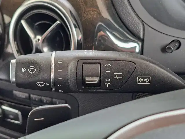 メルセデス・ベンツ Ｂ１８０ スポーツ 大阪府 2014(平26)年 14.8万km コスモスブラック /禁煙車//ワンオーナー //純正ナビ//AM/FM/BT/フルセグテレビ//バックカメラ//ETC//追従式クルーズコントロール//D席シートメモリー/パワーシート//前後ドライブレコーダー//ステアリングスイッチ//保証書//取扱説明書//スペアキー×1