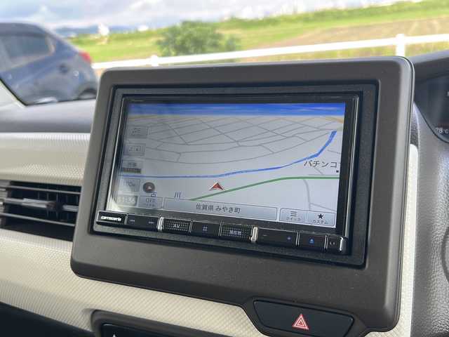 ホンダ Ｎ ＢＯＸ G 佐賀県 2023(令5)年 0.4万km ブリティッシュグリーンP 社外メモリーナビゲーション/・フルセグTV/CD/DVD/SD/Bluetooth/バックカメラ/前後ドライブレコーダー/ETC/両側スライドドア/電子パーキングブレーキ/・AUTO HOLD機能/ISOFIX対応/ステアリングリモコン/純正LEDヘッドライト/・オートマチックハイビーム/純正フロアマット/純正ドアバイザ―/新車保証書/取扱説明書/スペアキー１本/ホンダセンシング/・アダプディブクルーズコントロール/・衝突被害軽減ブレーキ/・先行車発進お知らせ機能/・路外逸脱抑制機能/・標識認識機能/・パーキングセンサー