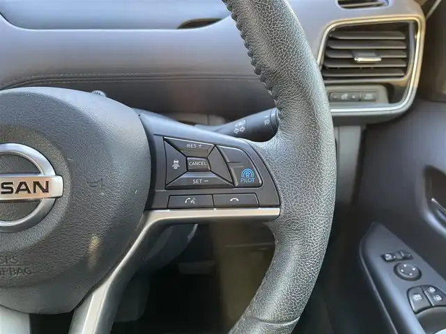 日産 セレナ ハイウェイスター V 福岡県 2021(令3)年 3.1万km ブリリアントホワイトパール 2トーン 純正10型SDナビ(フルセグTV/CD/DVD/BT/HDMI)アラウンドビューモニター後席モニタープロパイロットBSM両側パワスラドラレコETCデジタルインナーミラー純正LEDヘッドライト純正フロアマット純正16インチアルミホイールプッシュスタートスマートキー