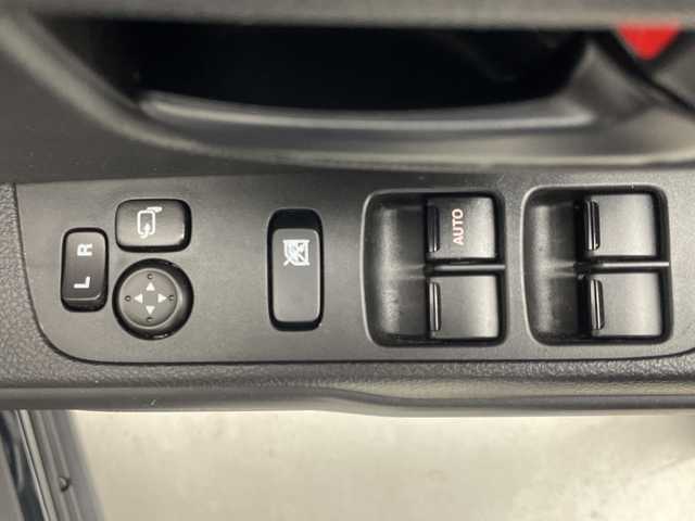 スズキ ハスラー HYBRID G 岐阜県 2021(令3)年 0.6万km ブルーイッシュブラックパール3 社外カーオーディオ　/　(AM/FM/CD/Bluetooth/USB)/衝突軽減ブレーキ　/レーンキープアシスト　/コーナーセンサー　/シートヒーター　/オートライト　/純正フロアマット　/ステアリングリモコン　/プッシュスタート　/ドアバイザー