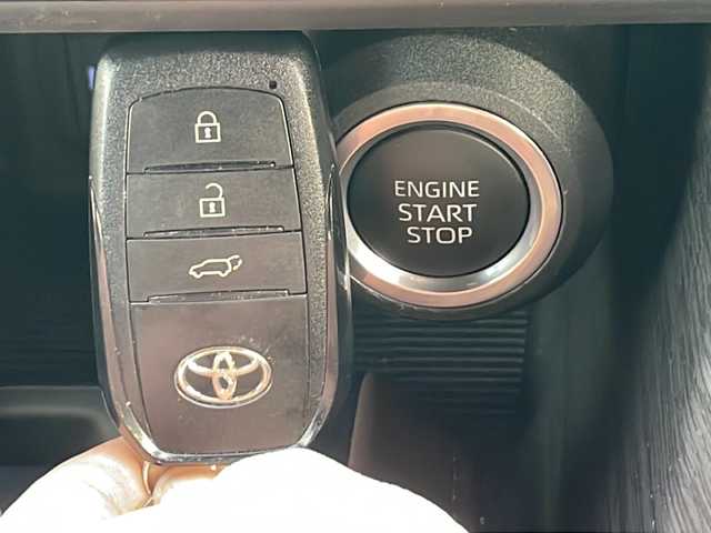 トヨタ ハリアー G 島根県 2021(令3)年 3.6万km ブラック 登録時走行距離35243km/ワンオーナー/Apple Car Play/純正メモリナビ/バックカメラ/ビルトインETC/前後ドライブレコーダー/デジタルインナーミラー/ハーフレザーシート/運転席席パワーシート/パワーバックドア/TOYOTA Safety Sense/・レーダークルーズ コントロール/・プリクラッシュセーフティ/・レーントレーシングアシスト/・レーンディパーチャーアラート/・ロードサインアシスト/・先行車発進告知機能/・オートマチックハイビーム/リアクロストラフィックアラート/パーキングサポートブレーキ/ブラインドスポットモニター/横滑り防止機能/純正18インチAW/スマートキー/純正LEDヘッドライト/禁煙車