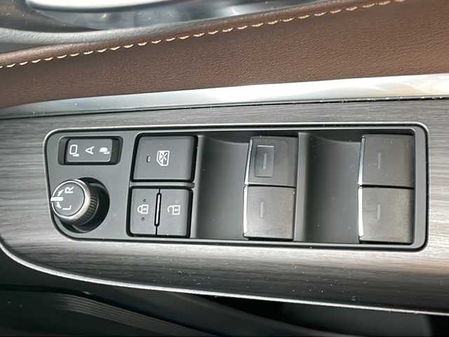 トヨタ ハリアー G 島根県 2021(令3)年 3.6万km ブラック 登録時走行距離35243km/ワンオーナー/Apple Car Play/純正メモリナビ/バックカメラ/ビルトインETC/前後ドライブレコーダー/デジタルインナーミラー/ハーフレザーシート/運転席席パワーシート/パワーバックドア/TOYOTA Safety Sense/・レーダークルーズ コントロール/・プリクラッシュセーフティ/・レーントレーシングアシスト/・レーンディパーチャーアラート/・ロードサインアシスト/・先行車発進告知機能/・オートマチックハイビーム/リアクロストラフィックアラート/パーキングサポートブレーキ/ブラインドスポットモニター/横滑り防止機能/純正18インチAW/スマートキー/純正LEDヘッドライト/禁煙車