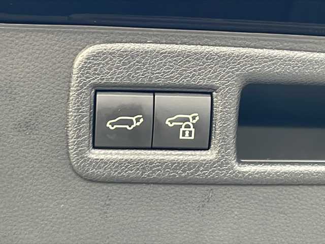 トヨタ ハリアー G 島根県 2021(令3)年 3.6万km ブラック 登録時走行距離35243km/ワンオーナー/Apple Car Play/純正メモリナビ/バックカメラ/ビルトインETC/前後ドライブレコーダー/デジタルインナーミラー/ハーフレザーシート/運転席席パワーシート/パワーバックドア/TOYOTA Safety Sense/・レーダークルーズ コントロール/・プリクラッシュセーフティ/・レーントレーシングアシスト/・レーンディパーチャーアラート/・ロードサインアシスト/・先行車発進告知機能/・オートマチックハイビーム/リアクロストラフィックアラート/パーキングサポートブレーキ/ブラインドスポットモニター/横滑り防止機能/純正18インチAW/スマートキー/純正LEDヘッドライト/禁煙車