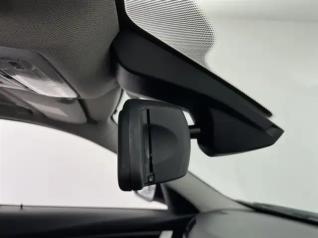 ＢＭＷ ３２０ｉ ツーリング 大分県 2014(平26)年 5万km アルピンホワイトⅢ 純正ナビ/（Bluetooth/AM/FM/CD/DVD)/バックカメラ/パワーバックドア/衝突軽減ブレーキ/レーンキープアシスト/前席パワーシート/ETC/ステアリングスイッチ/純正アルミホイール/MT付きAT/走行モード切替/（コンフォート/ECOPRO/sports）/保証書・取扱説明書