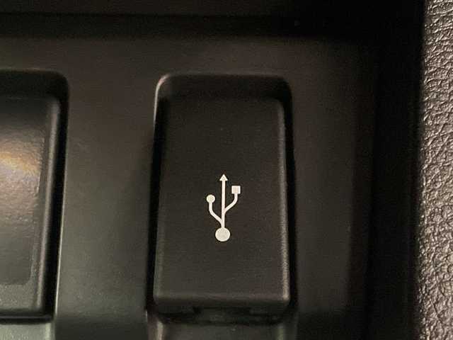 ホンダ ヴェゼル ハイブリッド RS ホンダセンシング 愛媛県 2018(平30)年 4.9万km プレミアムクリスタルレッドM 純正ナビ　フルセグＴＶ　バックカメラ　Ｂｌｕｅｔｏｏｔｈ　衝突被害軽減ブレーキ　シートヒーター　アダプティブクルーズコントロール　レーンアシスト　ビルトインＥＴＣ　ＬＥＤライト　パドルシフト　禁煙車