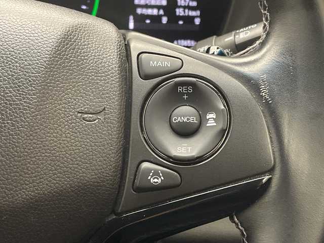 ホンダ ヴェゼル ハイブリッド RS ホンダセンシング 愛媛県 2018(平30)年 4.9万km プレミアムクリスタルレッドM 純正ナビ　フルセグＴＶ　バックカメラ　Ｂｌｕｅｔｏｏｔｈ　衝突被害軽減ブレーキ　シートヒーター　アダプティブクルーズコントロール　レーンアシスト　ビルトインＥＴＣ　ＬＥＤライト　パドルシフト　禁煙車