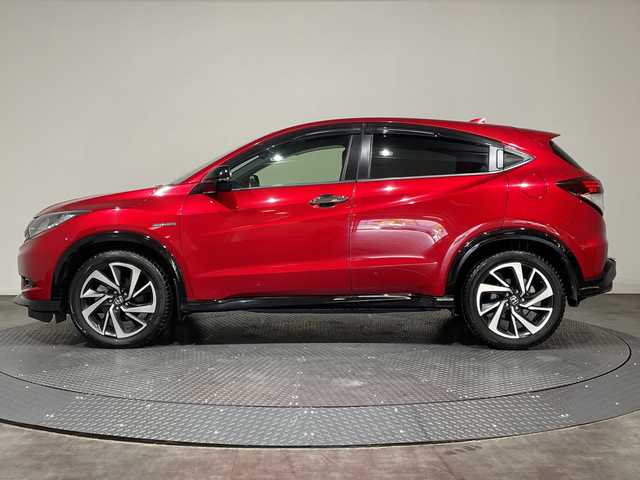 ホンダ ヴェゼル ハイブリッド RS ホンダセンシング 愛媛県 2018(平30)年 4.9万km プレミアムクリスタルレッドM 純正ナビ　フルセグＴＶ　バックカメラ　Ｂｌｕｅｔｏｏｔｈ　衝突被害軽減ブレーキ　シートヒーター　アダプティブクルーズコントロール　レーンアシスト　ビルトインＥＴＣ　ＬＥＤライト　パドルシフト　禁煙車