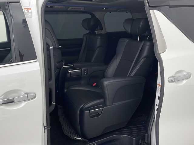 トヨタ ヴェルファイア Z Gエディション 兵庫県 2016(平28)年 4.5万km ホワイトパールクリスタルシャイン ・アルパインBIGXナビ/・CD・DVD・BT・SD/・フルセグTV/・バックカメラ/・ビルトインETC/・サンルーフ/・両側パワースライドドア/・社外デジタルインナーミラー/・GPSレーダー/・レーダークルーズコントロール/・インテリジェンスクリアランスソナー/・クリアランスソナー/・AC１００V充電/・前方ドライブレコーダー/・電動リアゲート/・電動パーキングブレーキ/・オートホールド/・ステアリングヒーター/・ステアリングスイッチ/・レザーシート/・シートヒーター/・前席パワーシート/・運転席パワーシートメモリ機能/・アルパイン12.8インチ後席モニター/・テイン車高調/・MTモード付AT/・シルクブレイズ社外エアロ/・LEDヘッドライト/・フォグランプ/・社外LEDテールランプ（純正積載）/・純正ドアバイザー/・純正フロアマット/・電動格納ミラー/・WORK社外21インチホイール/・スマートキー