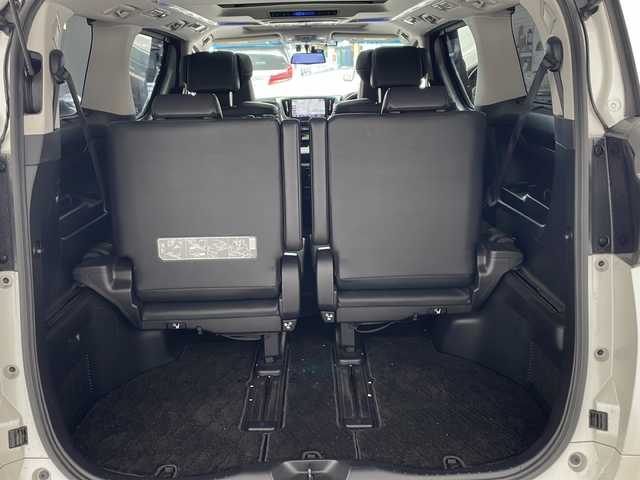 トヨタ ヴェルファイア Z Gエディション 兵庫県 2016(平28)年 4.5万km ホワイトパールクリスタルシャイン ・アルパインBIGXナビ/・CD・DVD・BT・SD/・フルセグTV/・バックカメラ/・ビルトインETC/・サンルーフ/・両側パワースライドドア/・社外デジタルインナーミラー/・GPSレーダー/・レーダークルーズコントロール/・インテリジェンスクリアランスソナー/・クリアランスソナー/・AC１００V充電/・前方ドライブレコーダー/・電動リアゲート/・電動パーキングブレーキ/・オートホールド/・ステアリングヒーター/・ステアリングスイッチ/・レザーシート/・シートヒーター/・前席パワーシート/・運転席パワーシートメモリ機能/・アルパイン12.8インチ後席モニター/・テイン車高調/・MTモード付AT/・シルクブレイズ社外エアロ/・LEDヘッドライト/・フォグランプ/・社外LEDテールランプ（純正積載）/・純正ドアバイザー/・純正フロアマット/・電動格納ミラー/・WORK社外21インチホイール/・スマートキー