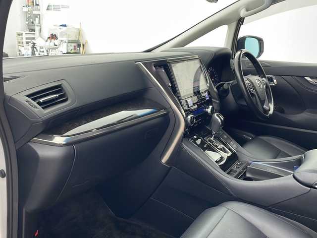 トヨタ ヴェルファイア Z Gエディション 兵庫県 2016(平28)年 4.5万km ホワイトパールクリスタルシャイン ・アルパインBIGXナビ/・CD・DVD・BT・SD/・フルセグTV/・バックカメラ/・ビルトインETC/・サンルーフ/・両側パワースライドドア/・社外デジタルインナーミラー/・GPSレーダー/・レーダークルーズコントロール/・インテリジェンスクリアランスソナー/・クリアランスソナー/・AC１００V充電/・前方ドライブレコーダー/・電動リアゲート/・電動パーキングブレーキ/・オートホールド/・ステアリングヒーター/・ステアリングスイッチ/・レザーシート/・シートヒーター/・前席パワーシート/・運転席パワーシートメモリ機能/・アルパイン12.8インチ後席モニター/・テイン車高調/・MTモード付AT/・シルクブレイズ社外エアロ/・LEDヘッドライト/・フォグランプ/・社外LEDテールランプ（純正積載）/・純正ドアバイザー/・純正フロアマット/・電動格納ミラー/・WORK社外21インチホイール/・スマートキー